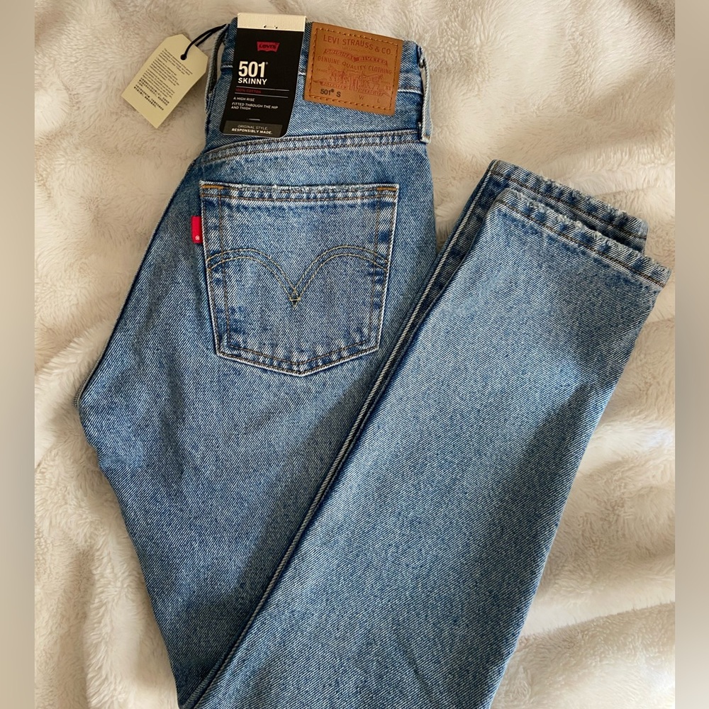 brand new high rise Levi’s jeans